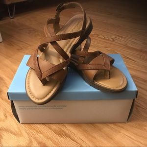 NEW Comfort Plus shoes, size 7. Tan